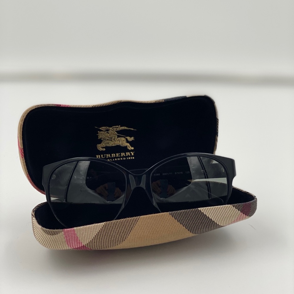 Burberry Sunglasses